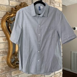 H&M Divided Men's Medium Short Sleeve Shirt Button Up Light Blue